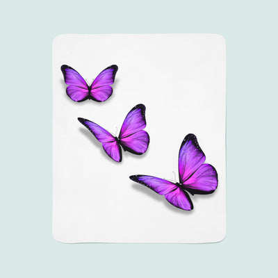 Flīsa pleds ar violetiem taureņiem