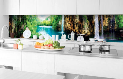 Fototapetes virtuvei ar lamināciju, pašlīmējošas plēve un flizelīns - Atpūta mežā (350x60 cm) Art4home