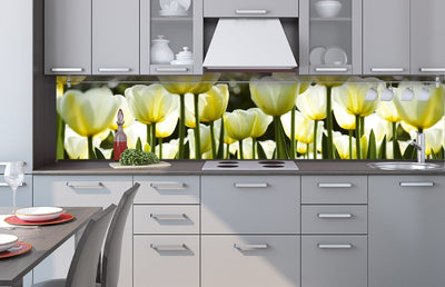 Fototapetes virtuvei ar lamināciju, pašlīmējošas plēve un flizelīns - Baltas tulpes  (260x60 cm) Art4home