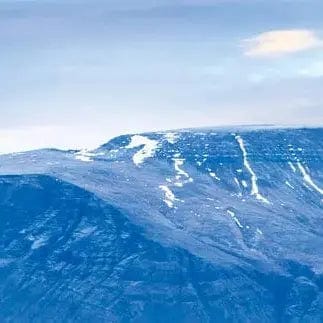 Pašlīmējošas fototapetes virtuvei ar kalniem - Reikjavīka  (260x60 cm) Art4home