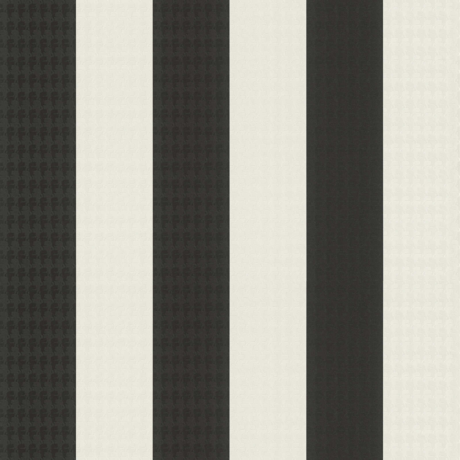 Melnbaltas strīpainas dizaina tapetes Karl LAGERFELD - 1343174 AS Creation