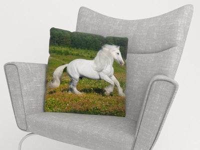 Spilvendrānas White Horse