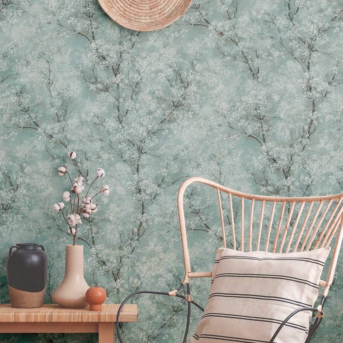 Tapetes ar ķiršu ziediem un mirdzuma efektu, tirkīzā krāsā AS 374203 AS Creation