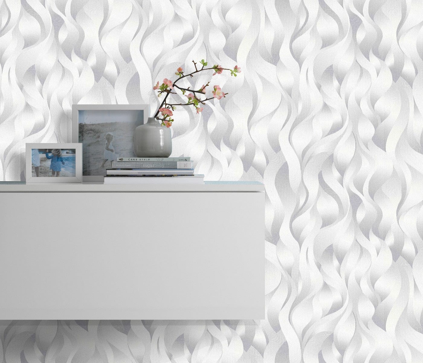 Tapetes ar līnijām metāliskos toņos, pelēkā krāsā - 3711017 Erismann