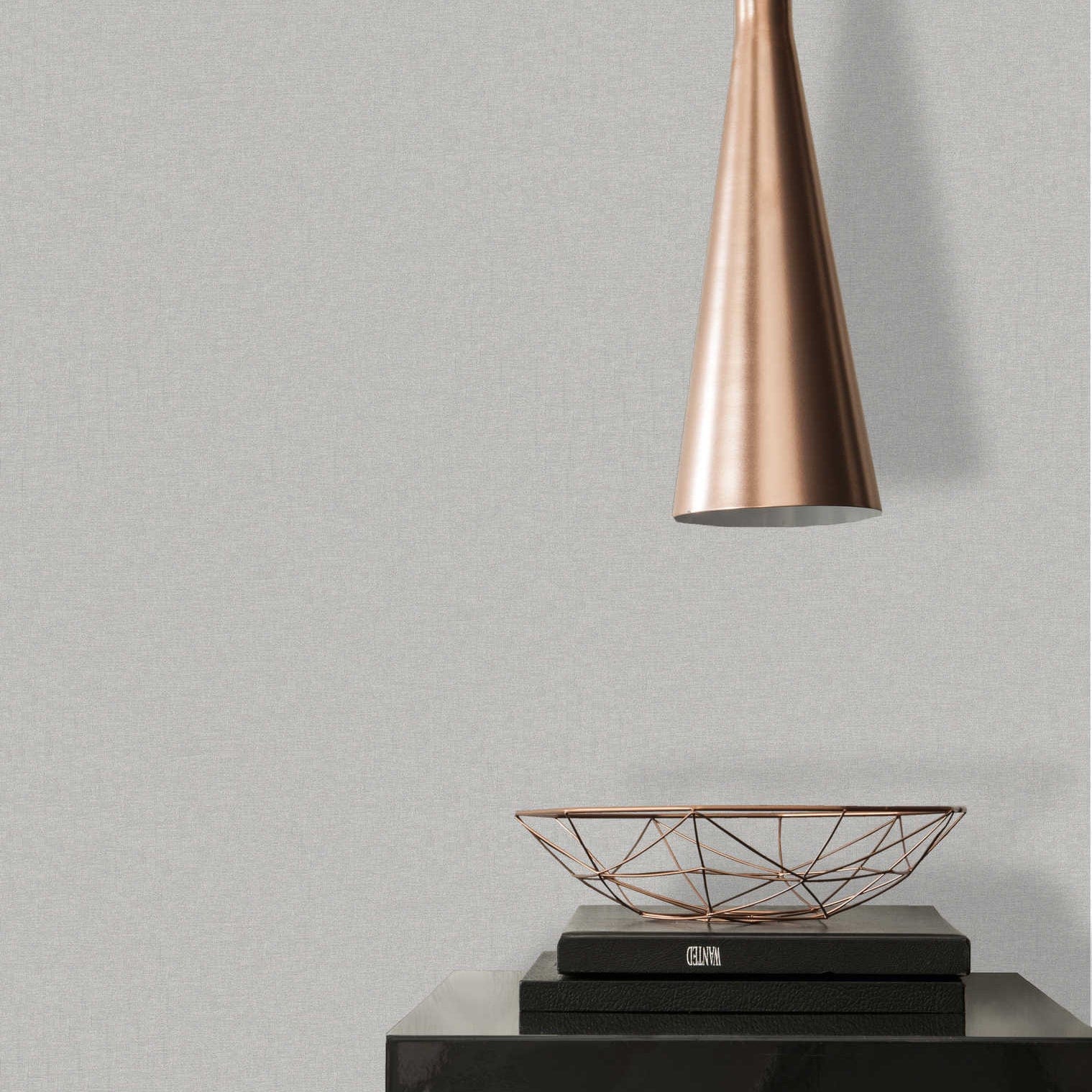 Tapetes ar gludu un spidīgu virsmu, struktūrēta faktūra AS 369323 AS Creation