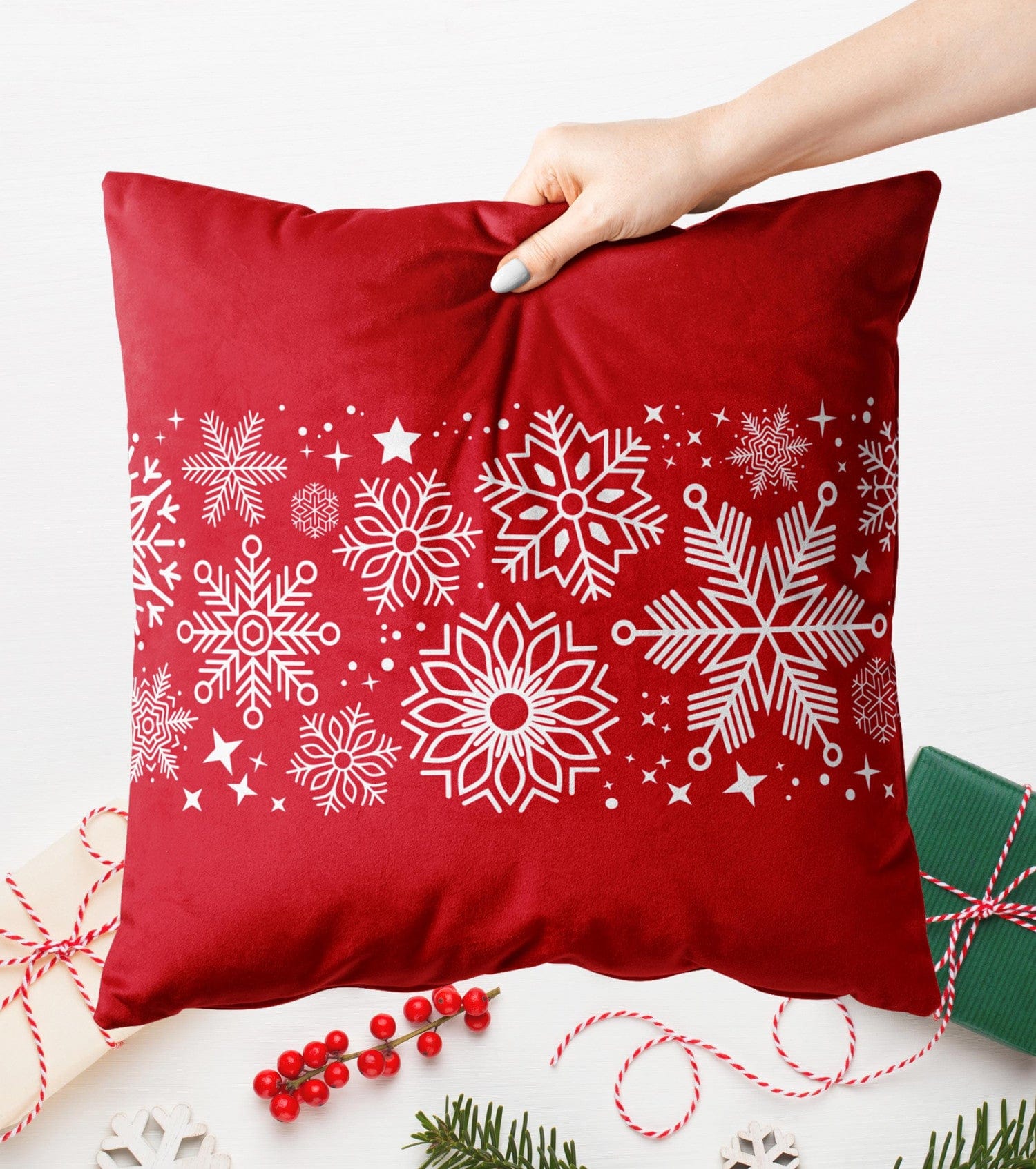 Dekoratīvas spilvendrānas - Ziemassvētku ziemeļbriedis ar cepuri G-art