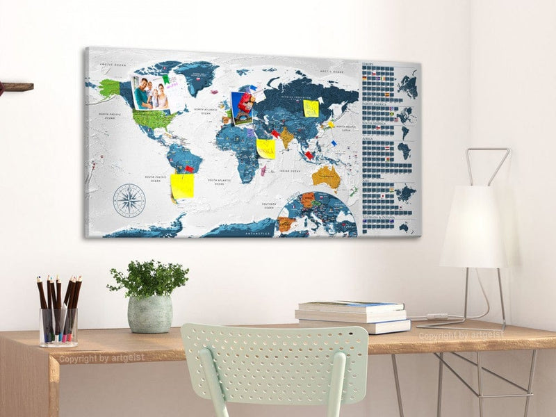 Zila pasaules karte-tāfele 